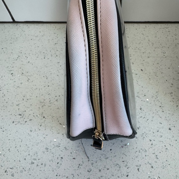 Victoria's Secret Pink and Black Bow Cosmetic Bag Collection - Picture 3 of 14